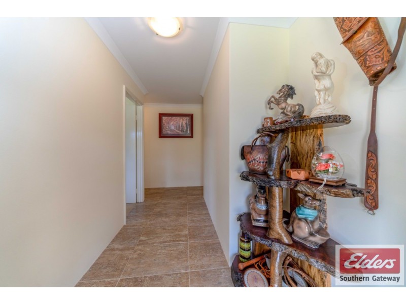 8 Henry George Close, Byford WA 6122