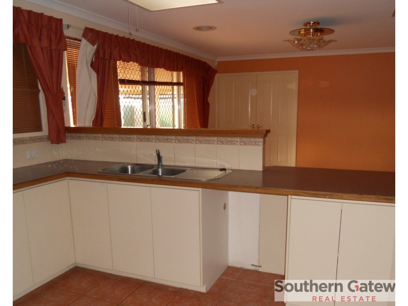 41 Toledo Circuit, Port Kennedy WA 6172