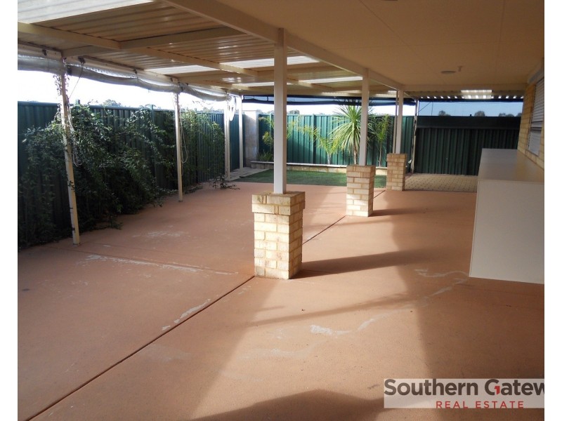 41 Toledo Circuit, Port Kennedy WA 6172
