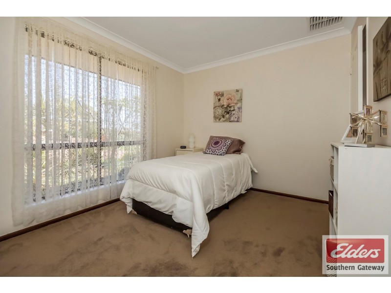 11 Keedes Court, Parmelia WA 6167