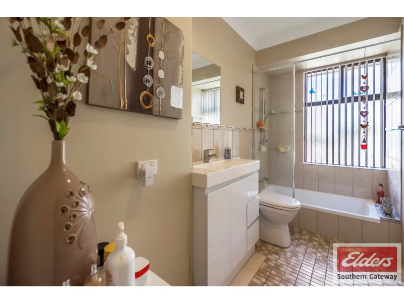11 Keedes Court, Parmelia WA 6167