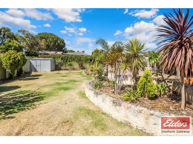 11 Keedes Court, Parmelia WA 6167