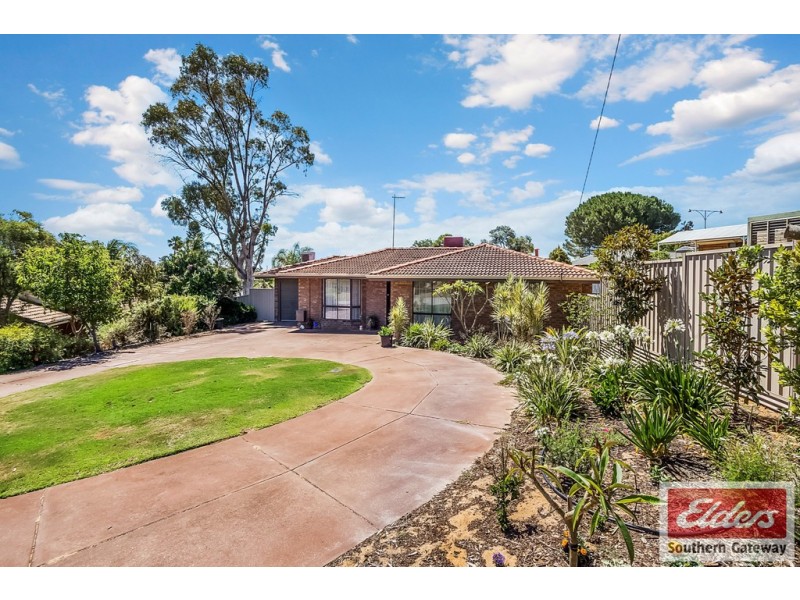 11 Keedes Court, Parmelia WA 6167