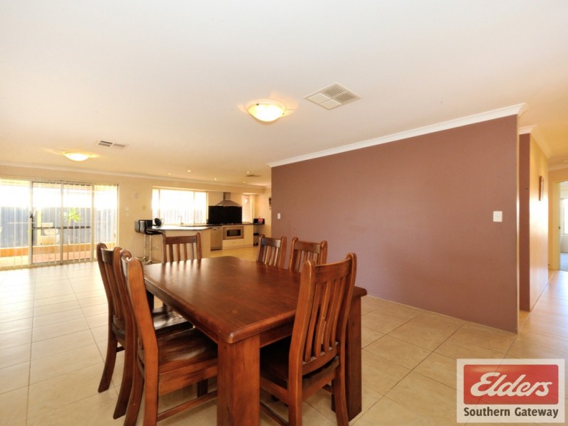 9 BLACKBERRY RAMBLE, Byford WA 6122