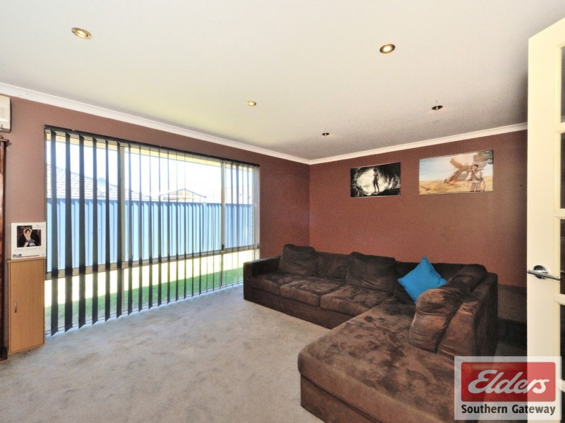 9 BLACKBERRY RAMBLE, Byford WA 6122