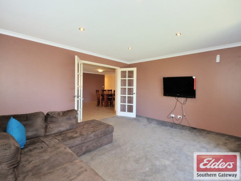 9 BLACKBERRY RAMBLE, Byford WA 6122