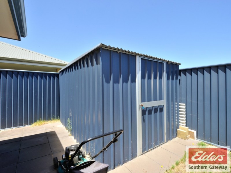 9 BLACKBERRY RAMBLE, Byford WA 6122