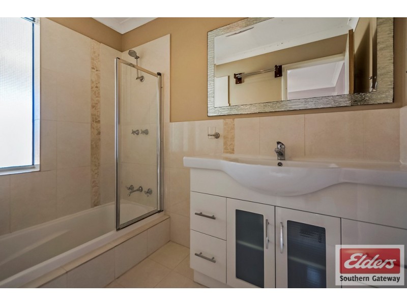 26 Chisham Avenue, Parmelia WA 6167