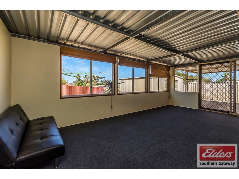 26 Chisham Avenue, Parmelia WA 6167