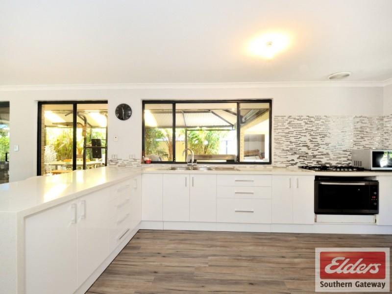 21 Daintree Loop, Bertram WA 6167