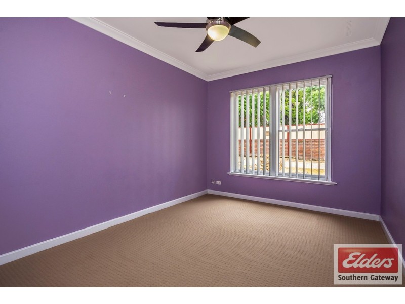 28 Barron Way, Orelia WA 6167