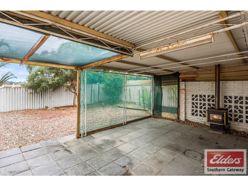 28 Barron Way, Orelia WA 6167