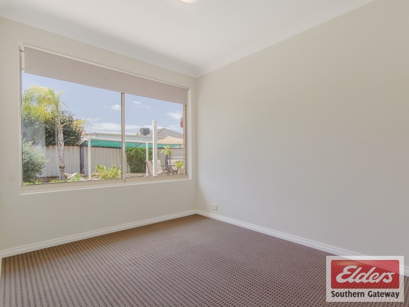 16 Laguardia Loop, Port Kennedy WA 6172