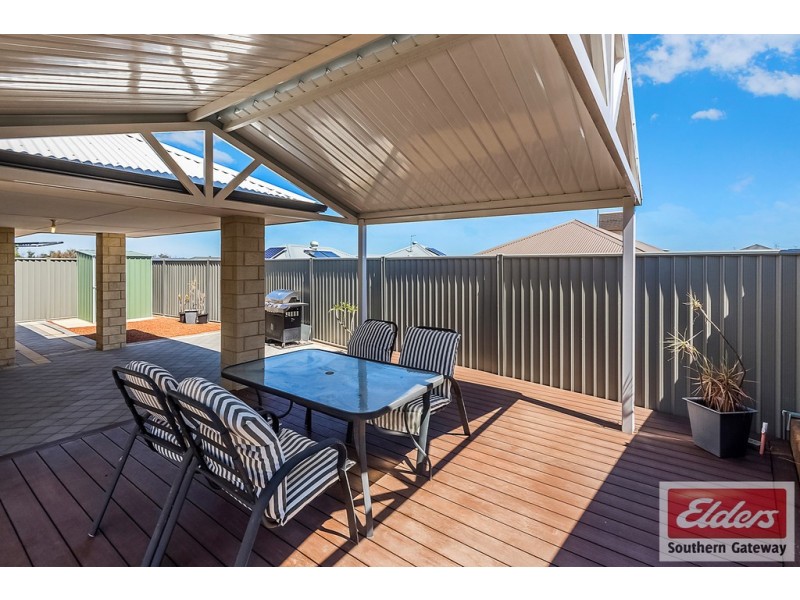 113 Litchfield Circle, Wandi WA 6167