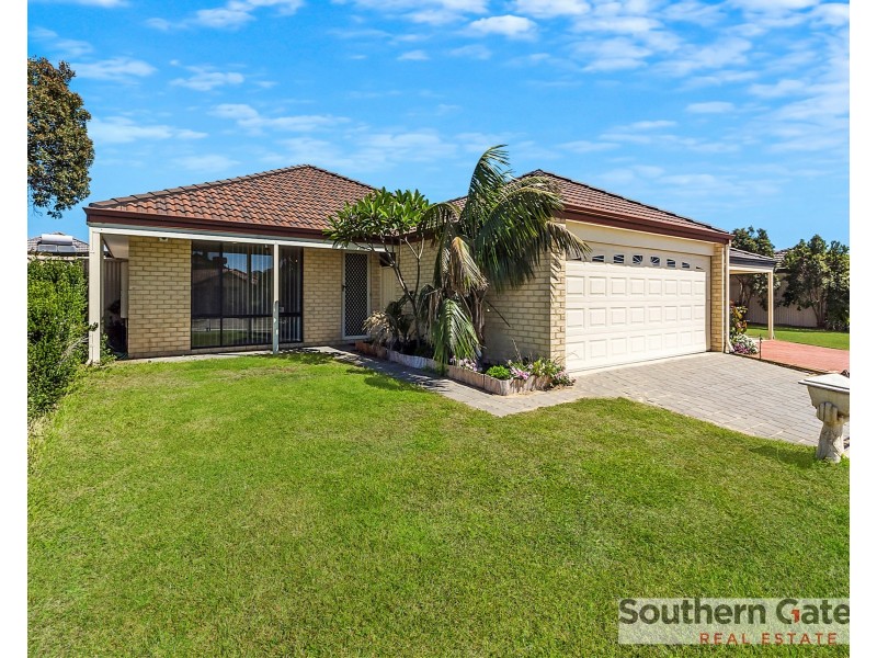 8 Napoleon Way, Bertram WA 6167