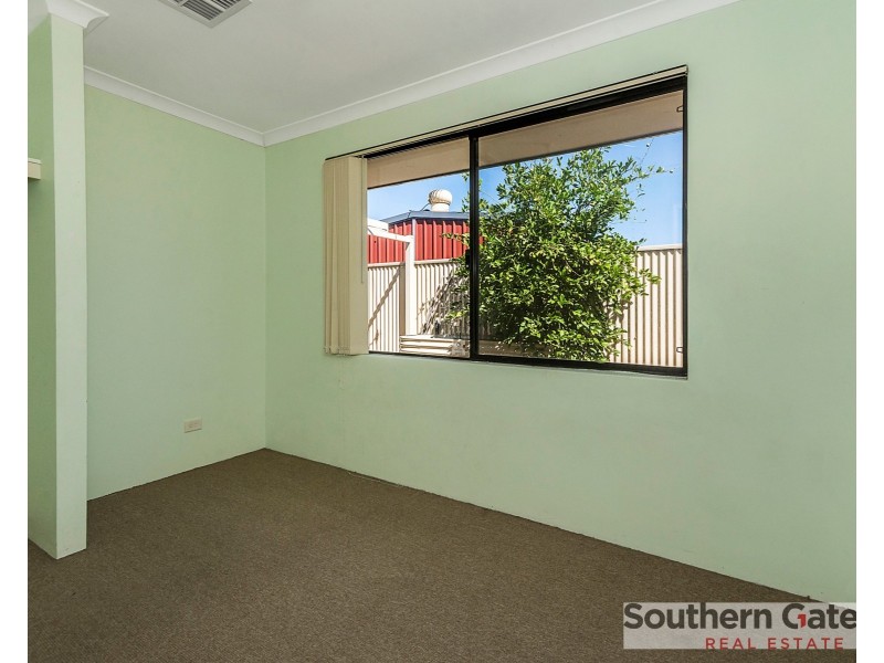 8 Napoleon Way, Bertram WA 6167