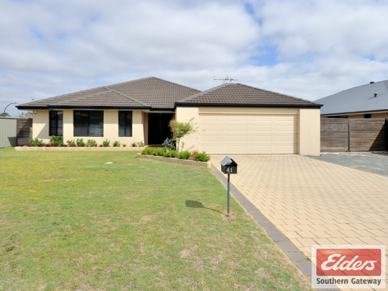 41 DIAMANTINA BOULEVARD, Byford WA 6122