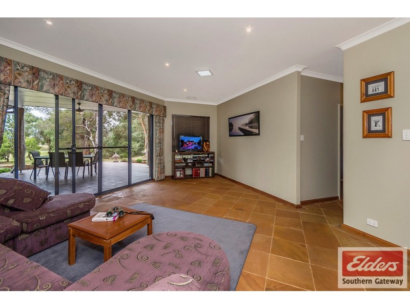 244 Duckpond Road, Wellard WA 6170