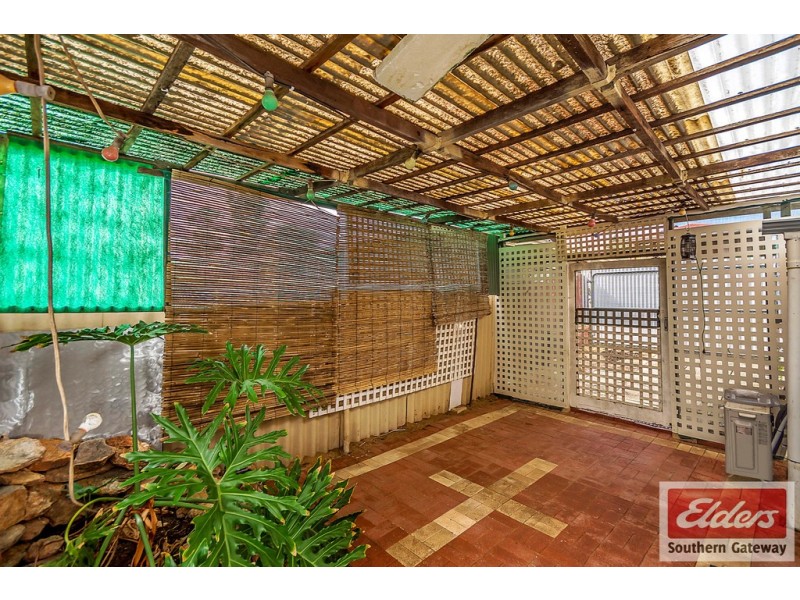 37 Tanson Road, Parmelia WA 6167