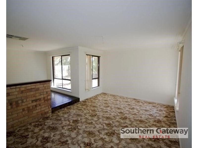 33 Nicolas Drive, Casuarina WA 6167