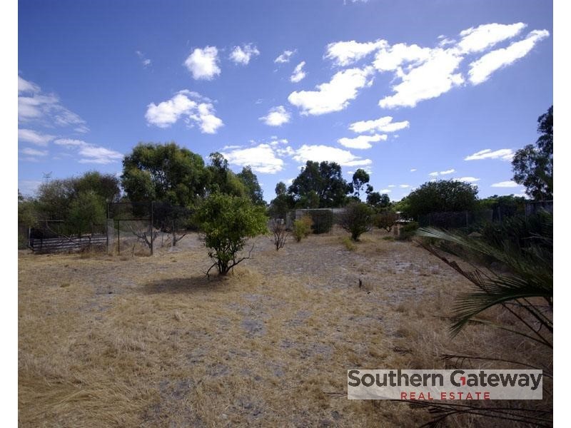 33 Nicolas Drive, Casuarina WA 6167