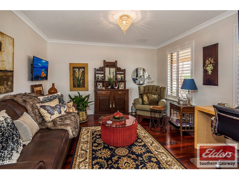 16 Eliza Way, Bertram WA 6167