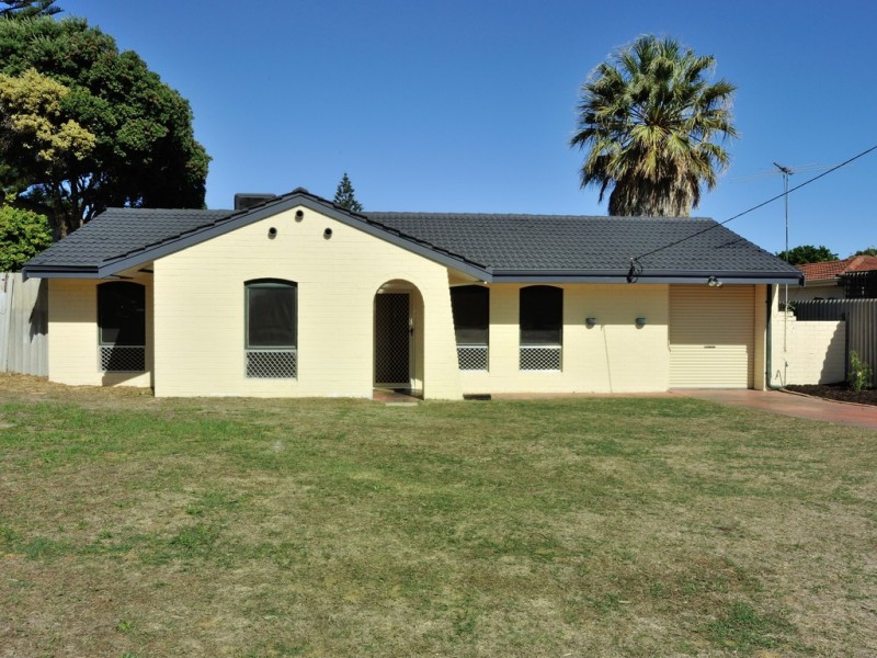 7 BAMPTON WAY, Warnbro WA 6169