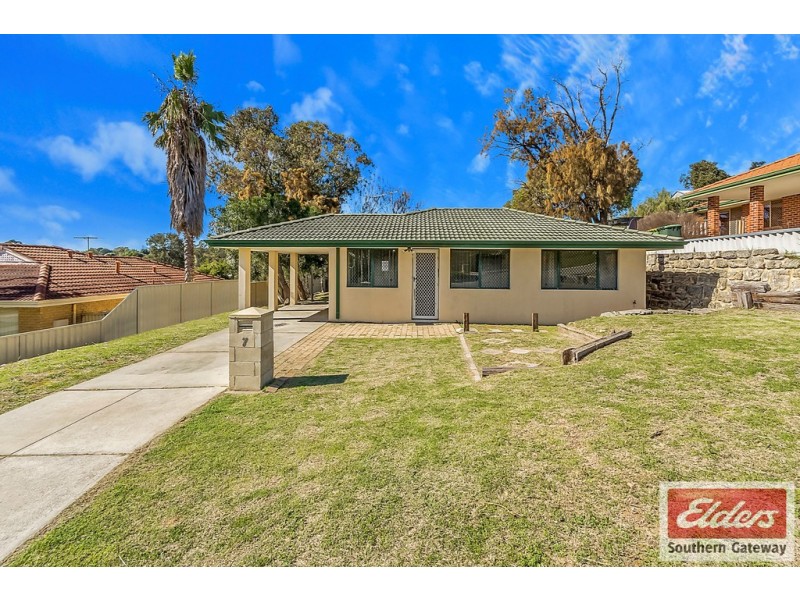7 Garrett Corner, Parmelia WA 6167