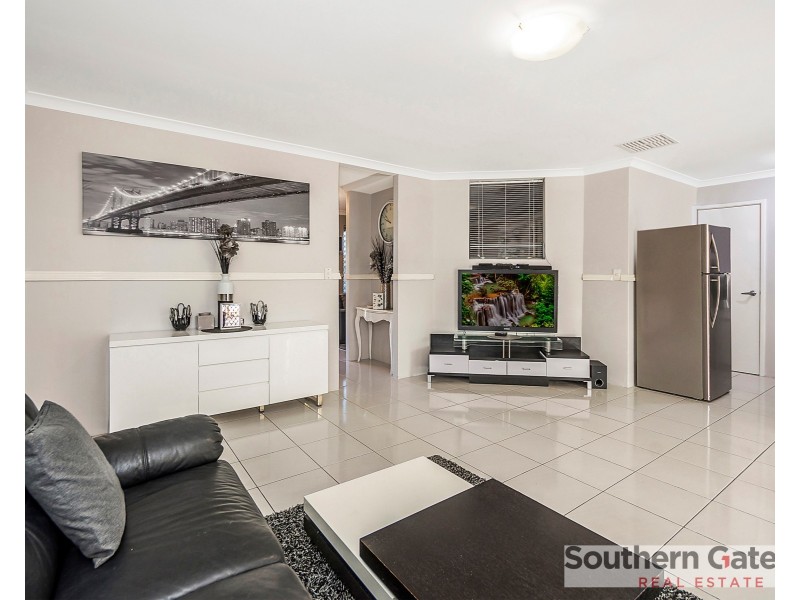 23 Taylor Close, Leda WA 6170