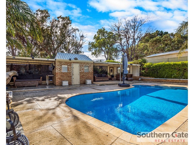 23 Taylor Close, Leda WA 6170