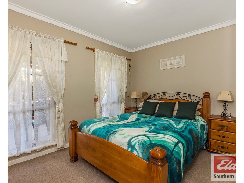 10 Hume Court, Parmelia WA 6167