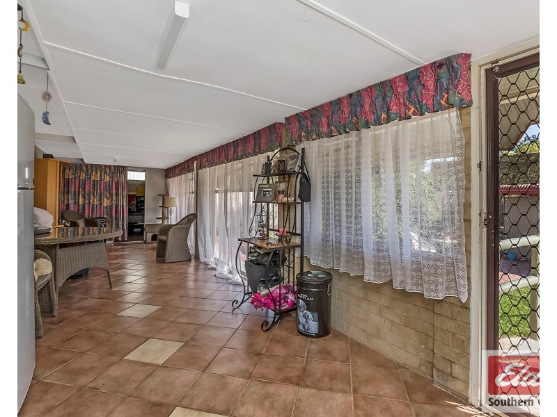 10 Hume Court, Parmelia WA 6167