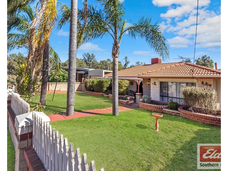 10 Hume Court, Parmelia WA 6167