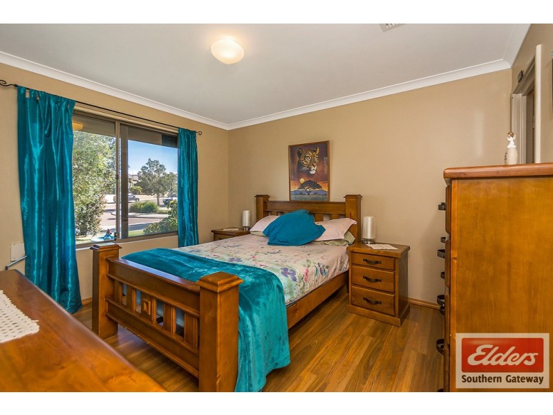 8 Chipping Crescent, Wellard WA 6170