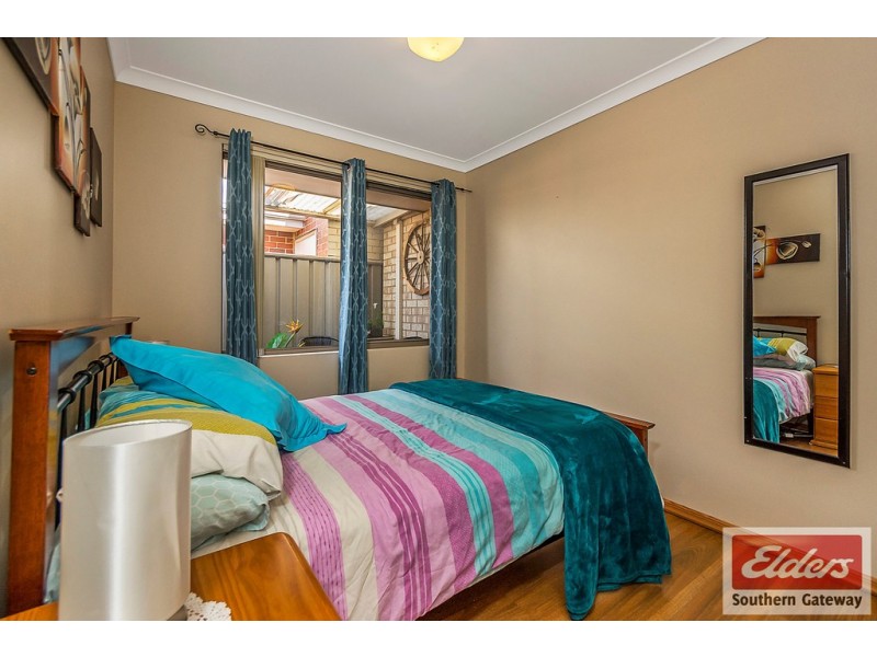 8 Chipping Crescent, Wellard WA 6170