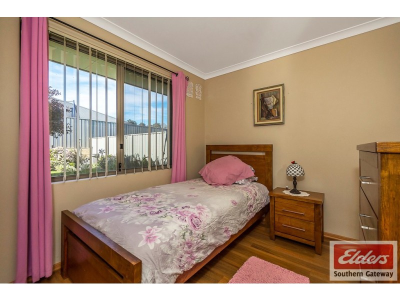 8 Chipping Crescent, Wellard WA 6170