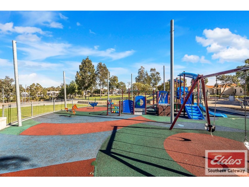8 Chipping Crescent, Wellard WA 6170