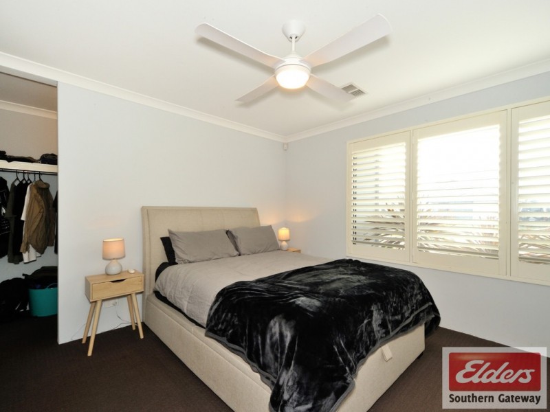 12 PERRONE AVENUE, Byford WA 6122