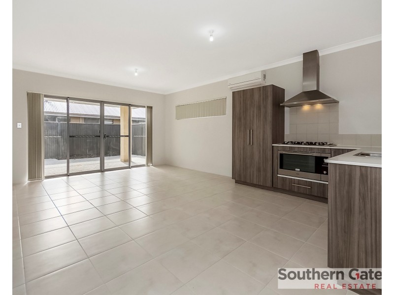 5 Daybreak Loop, Wellard WA 6170