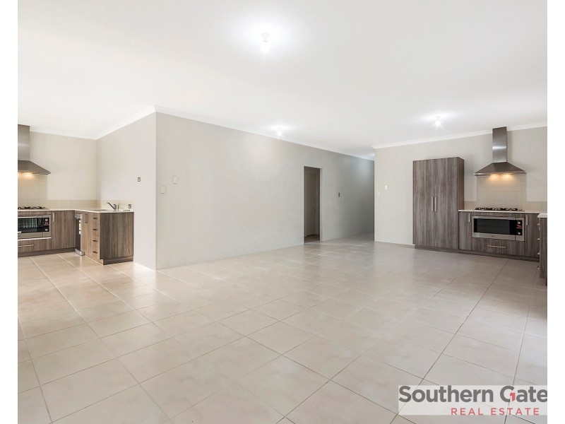 5 Daybreak Loop, Wellard WA 6170
