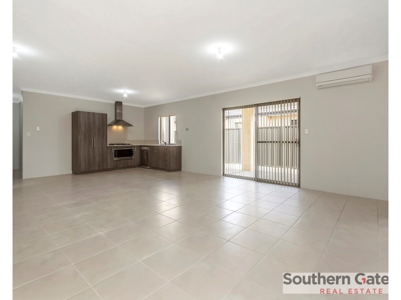 5 Daybreak Loop, Wellard WA 6170