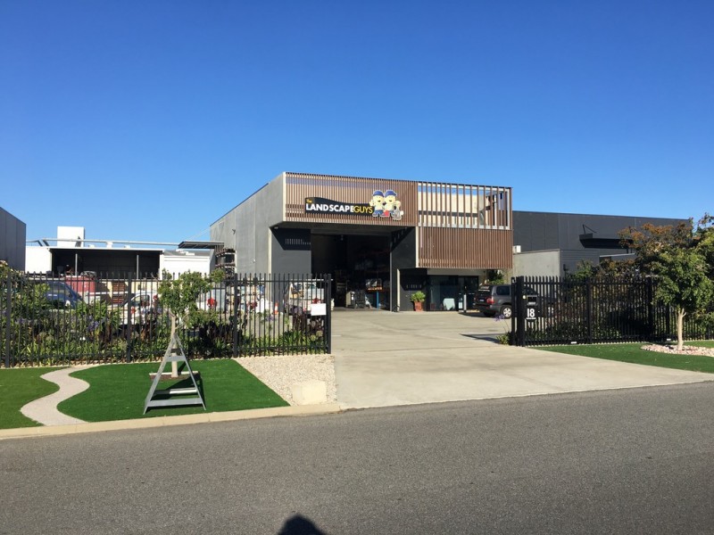 18 Horus Bend, Bibra Lake WA 6163