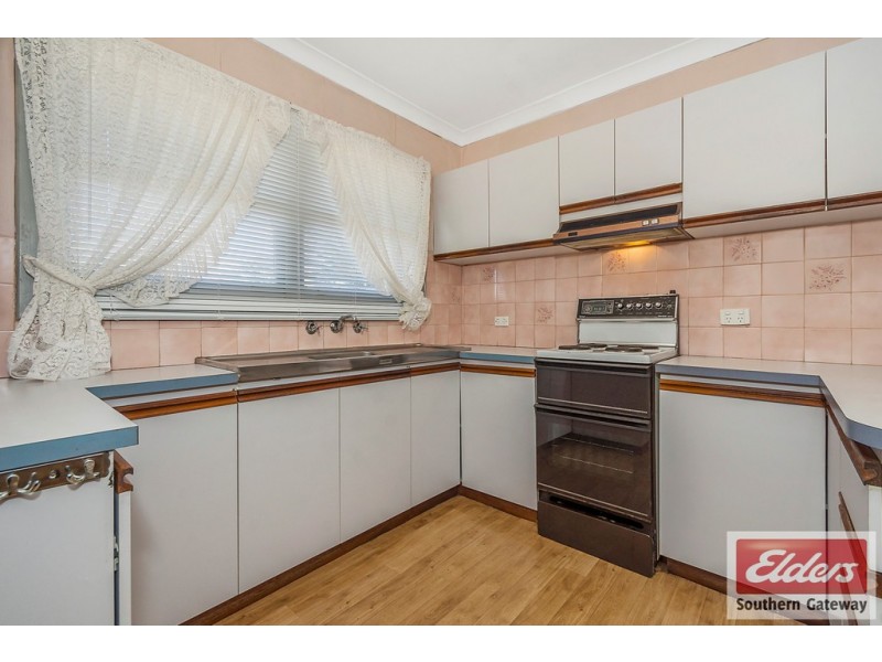 6 Fennager Way, Calista WA 6167