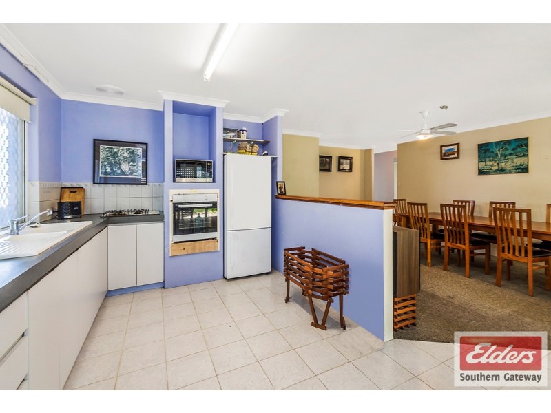 10 Sheoak Heights, Parmelia WA 6167