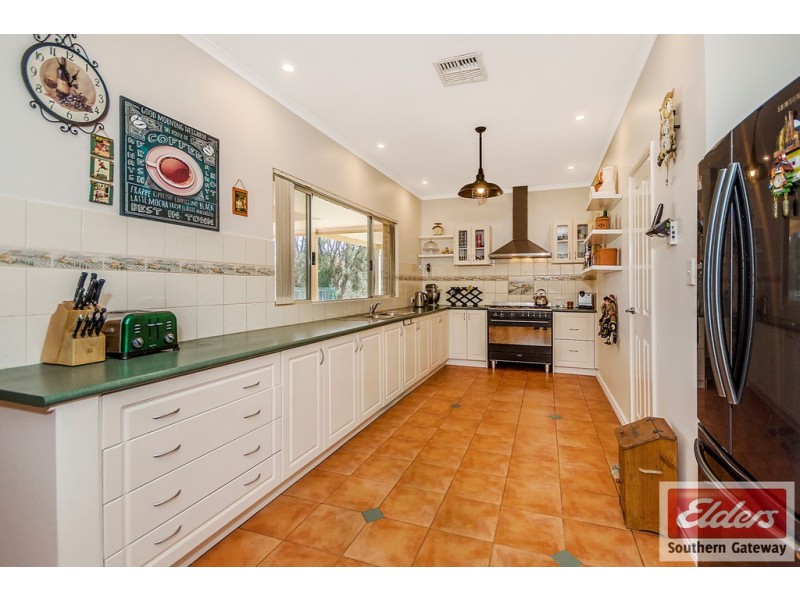 6 Balka Court, Wellard WA 6170