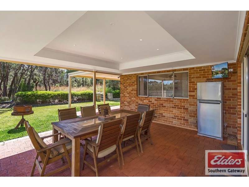 6 Balka Court, Wellard WA 6170