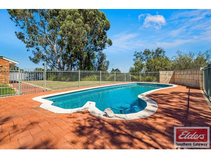 6 Balka Court, Wellard WA 6170