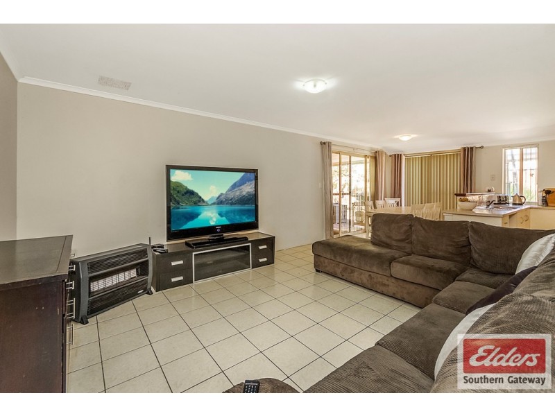 11 Stokesay Street, Orelia WA 6167