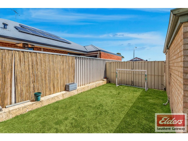 11 Stokesay Street, Orelia WA 6167