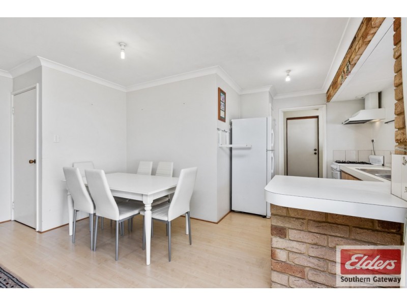 90 Cambridge Crescent, Cooloongup WA 6168